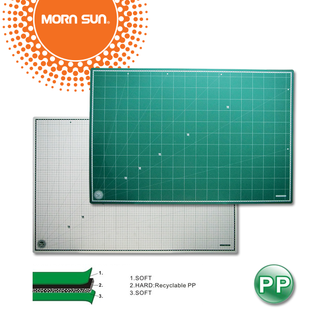 รูปภาพของ แผ่นรองตัด 60x90 cm A1 สีเขียว